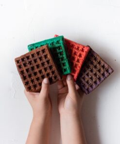 COMBO MIX: 5 WAFFLES DE ARÁNDANOS + 5 WAFFLES DE BANANA SPLIT + 5 WAFFLES DE CHOCOMENTA + 5 WAFFLES NARANJA HOLANDESA